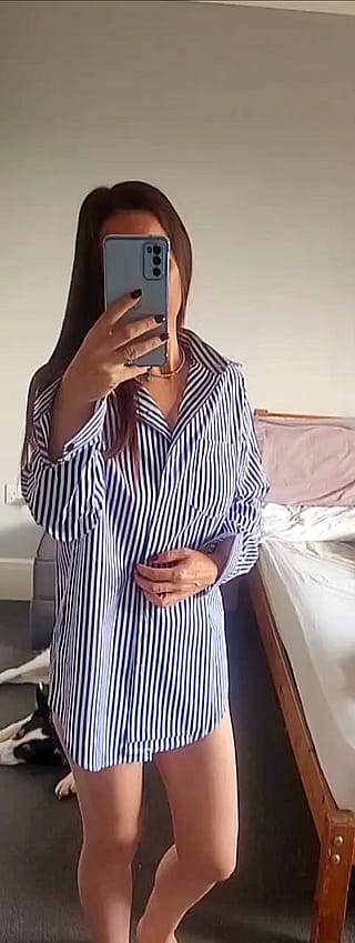 Hey redditors, would you let me steal your shirt if I sucked your cock? 😜'